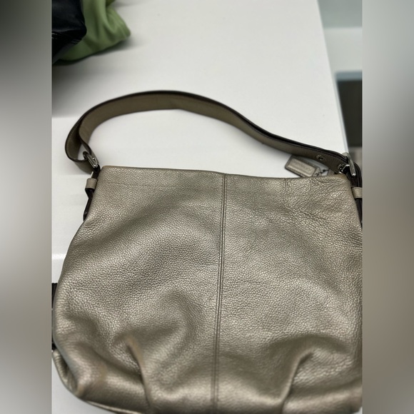 Soft pewter Coach tote bag - Picture 3 of 3